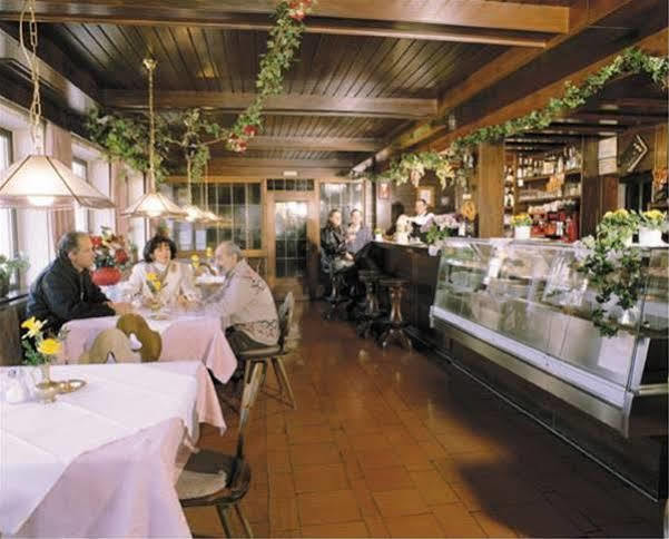 莫里茨酒店 多比亚科 外观 照片